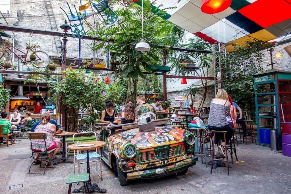 Parisian Soul In The Heart Of Budapesta Exterior foto